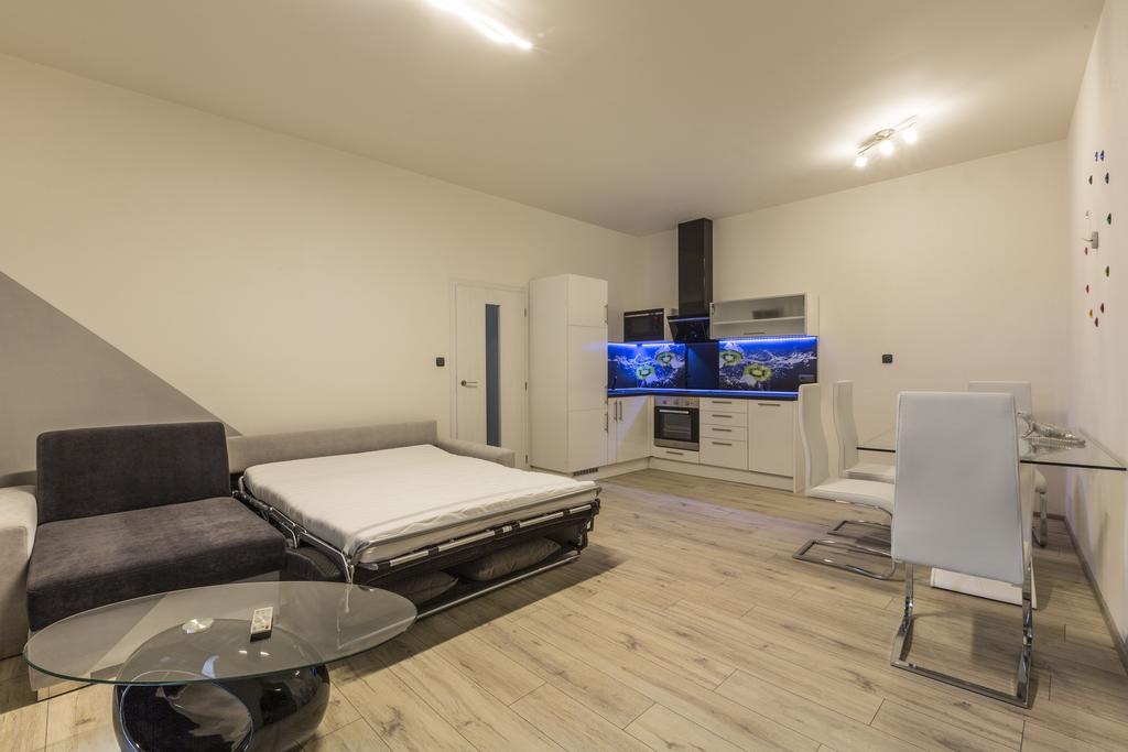 Apartsee Halkova Plzen Ngoại thất bức ảnh